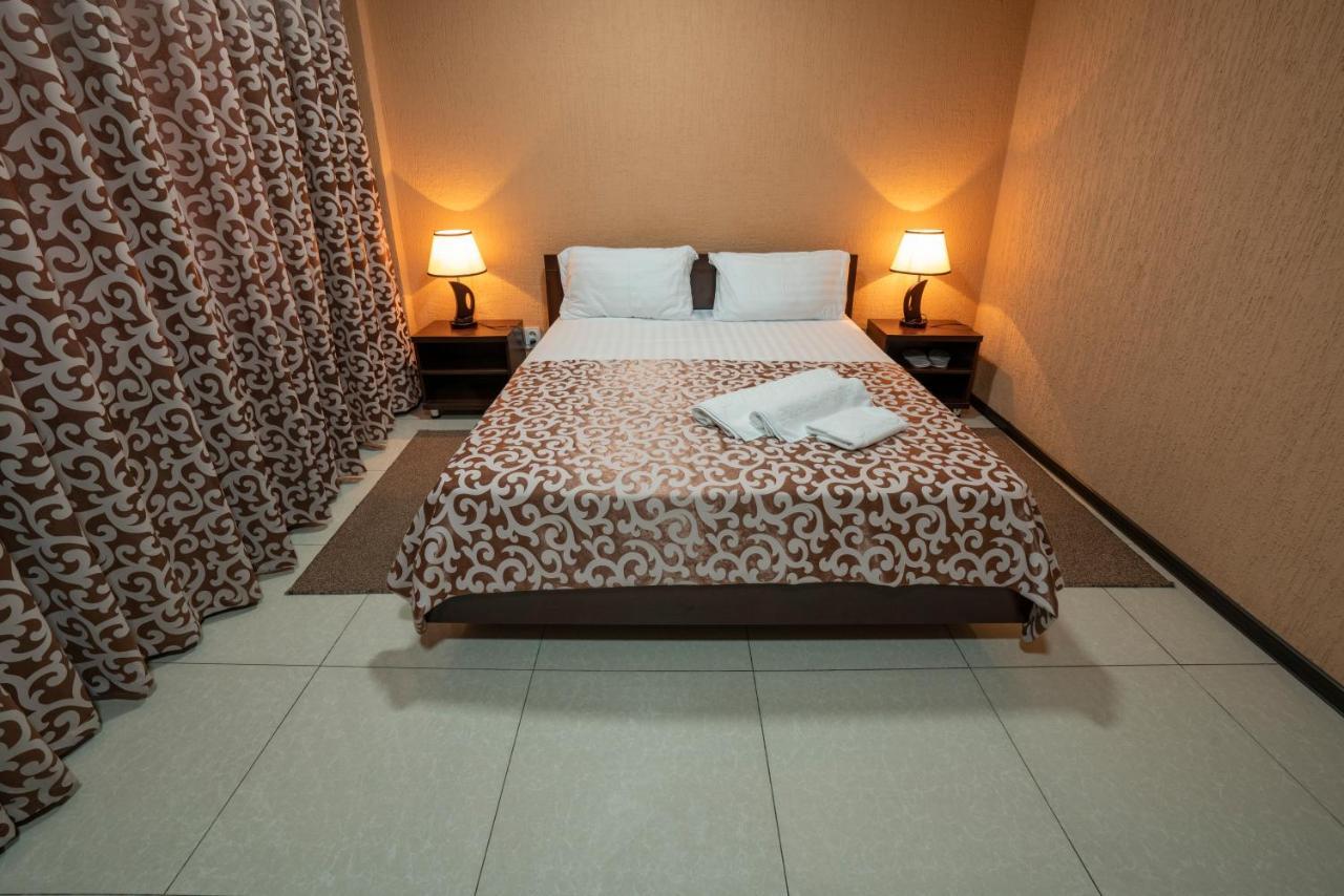 Rohat Hotel Chilonzor Tachkent Extérieur photo
