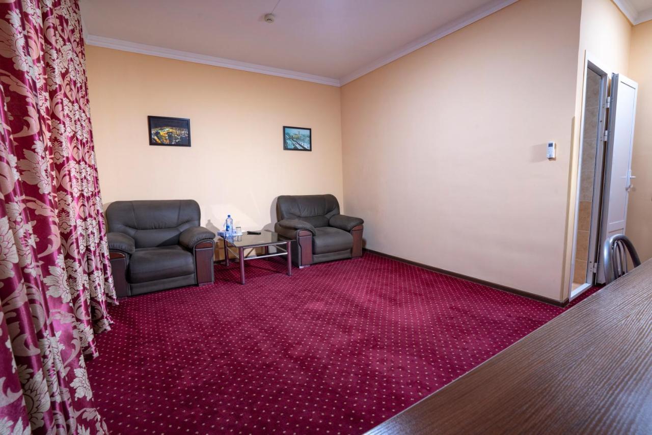 Rohat Hotel Chilonzor Tachkent Extérieur photo