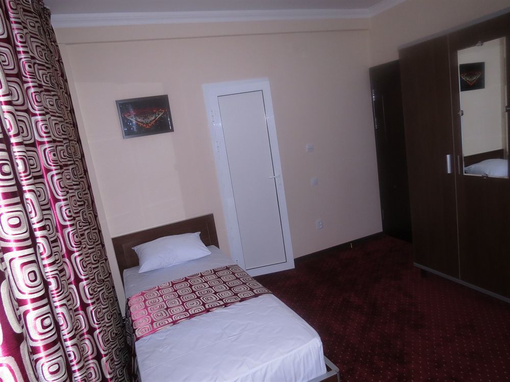 Rohat Hotel Chilonzor Tachkent Extérieur photo