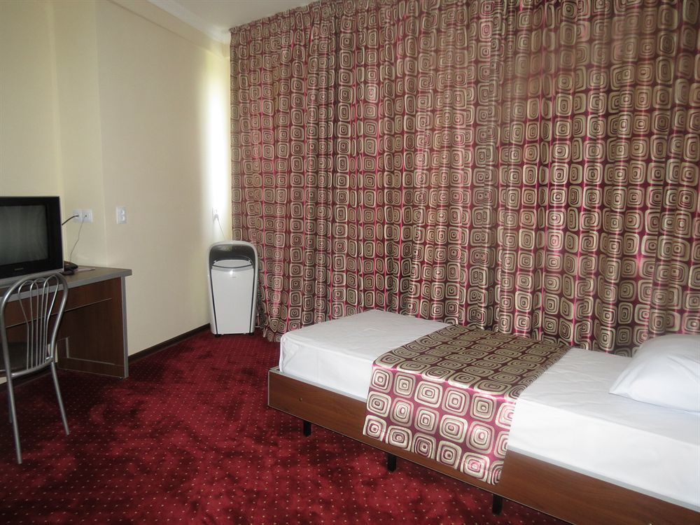 Rohat Hotel Chilonzor Tachkent Extérieur photo